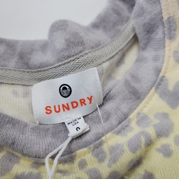 Sundry Women's Size 0 XS S Animal Print Sweatshirt New - Picture 4 of 6